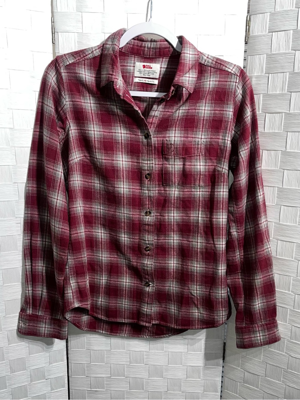 Fjall Raven Women’s Pink Plaid Ovik Flannel Shirt Button Up Size XS